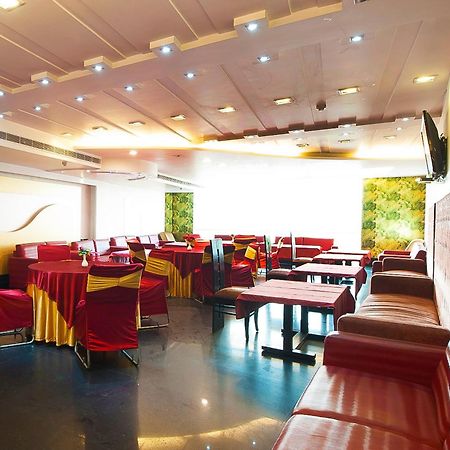 Hotel Transit International- Aerocity Delhi Airport 뉴델리 외부 사진