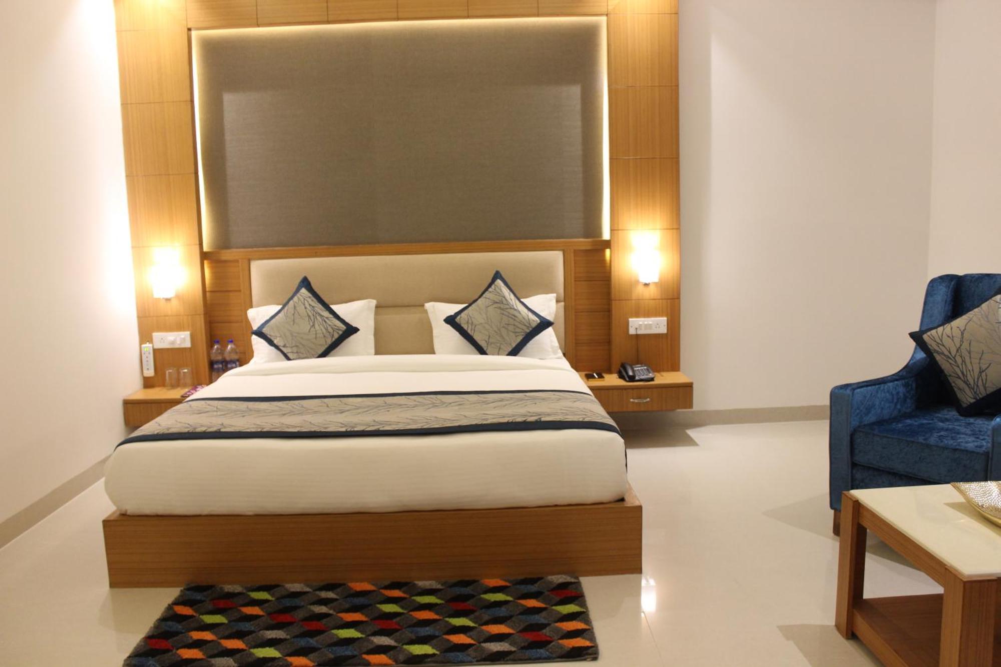 Hotel Transit International- Aerocity Delhi Airport 뉴델리 외부 사진