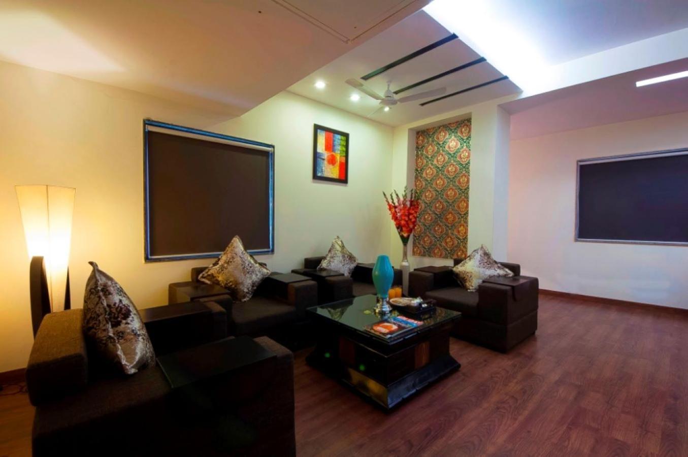 Hotel Transit International- Aerocity Delhi Airport 뉴델리 외부 사진
