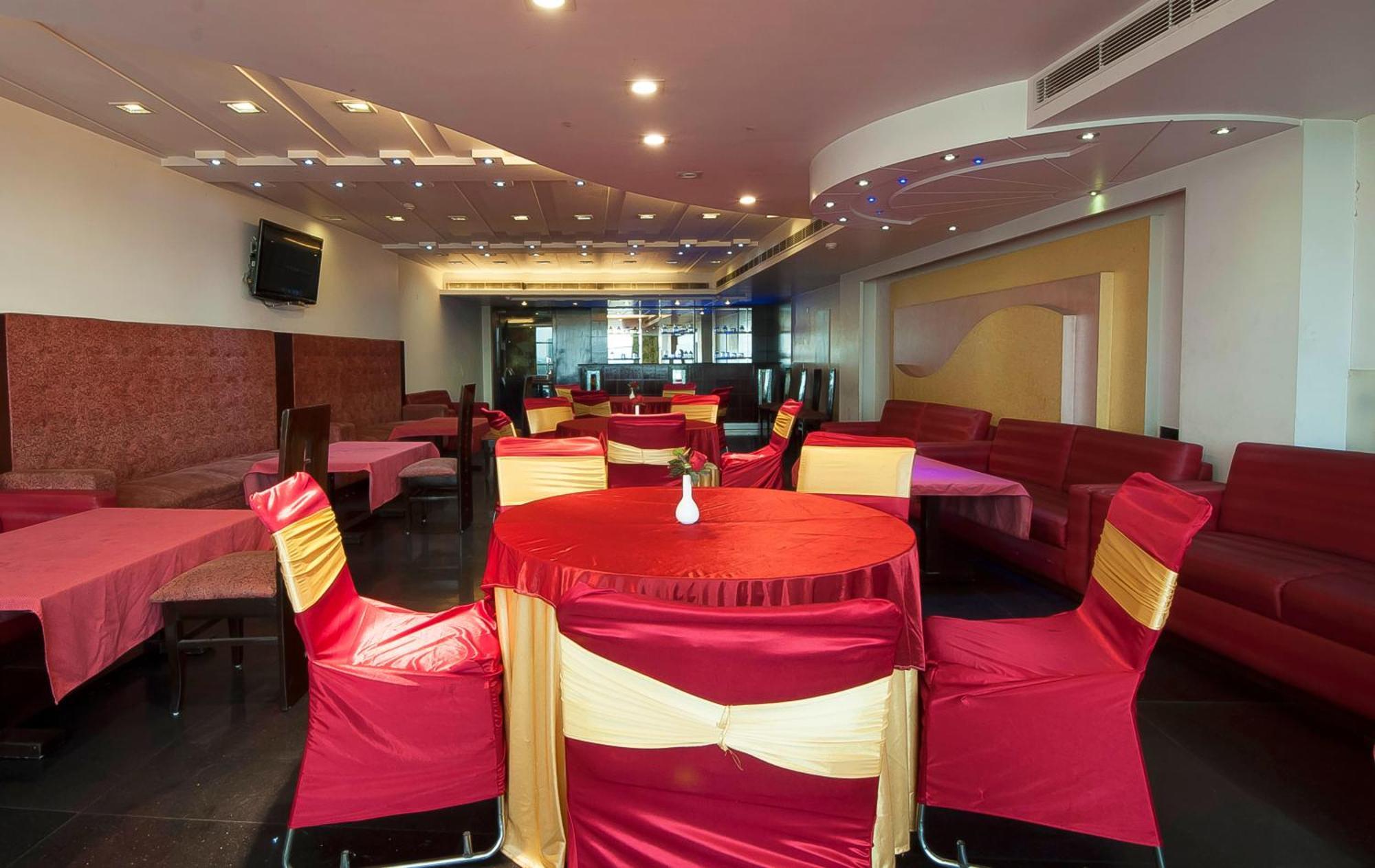 Hotel Transit International- Aerocity Delhi Airport 뉴델리 외부 사진